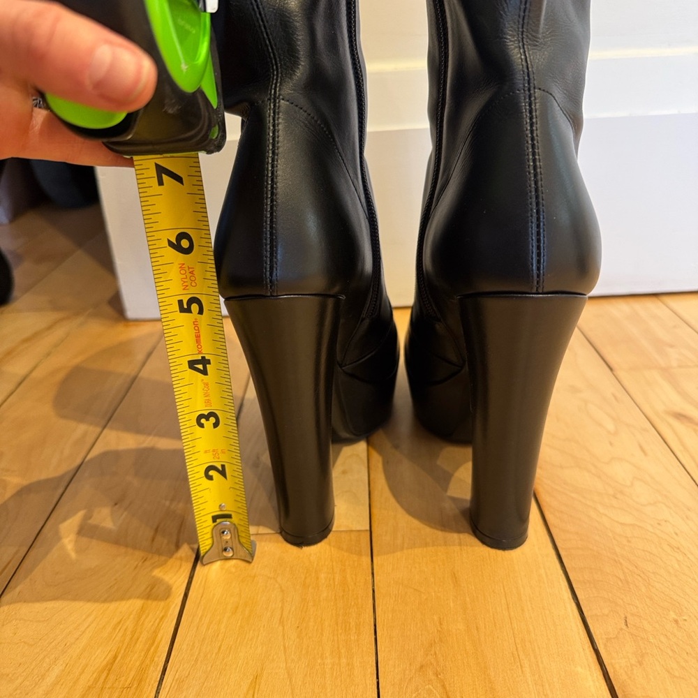 Saint Laurent Black Boots - Picture 4 of 8